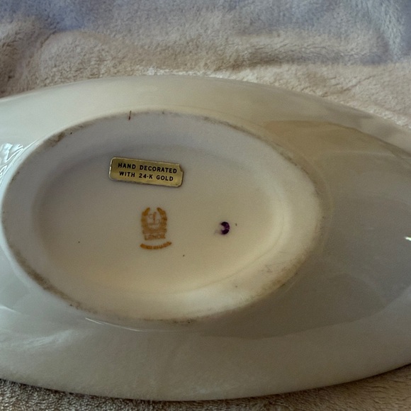 Lenox Fine China Ivory with Gold Rim Oval Serving Bowl - Picture 4 of 5